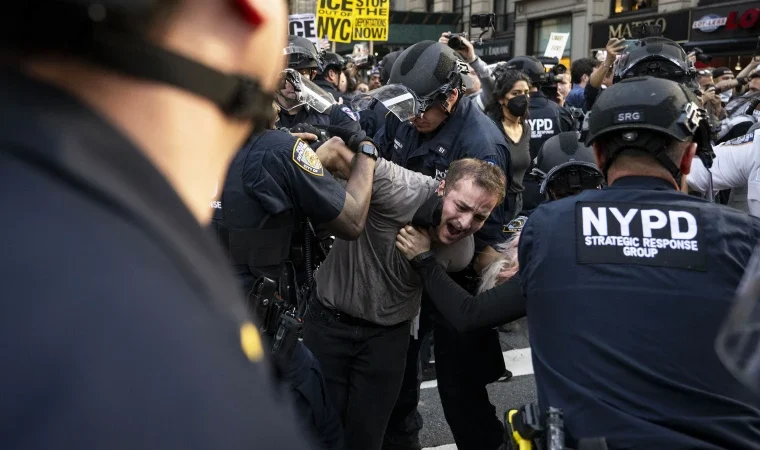 As immigration raids continue, ICE protests spread coast to coast As immigration raids continue, ICE protests spread coast to coast